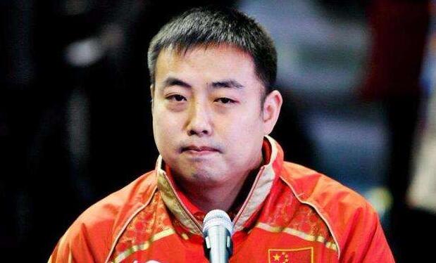 国乒孔令辉现状,已离任2年,转行卖紫砂壶,女友是小12岁演员_马苏
