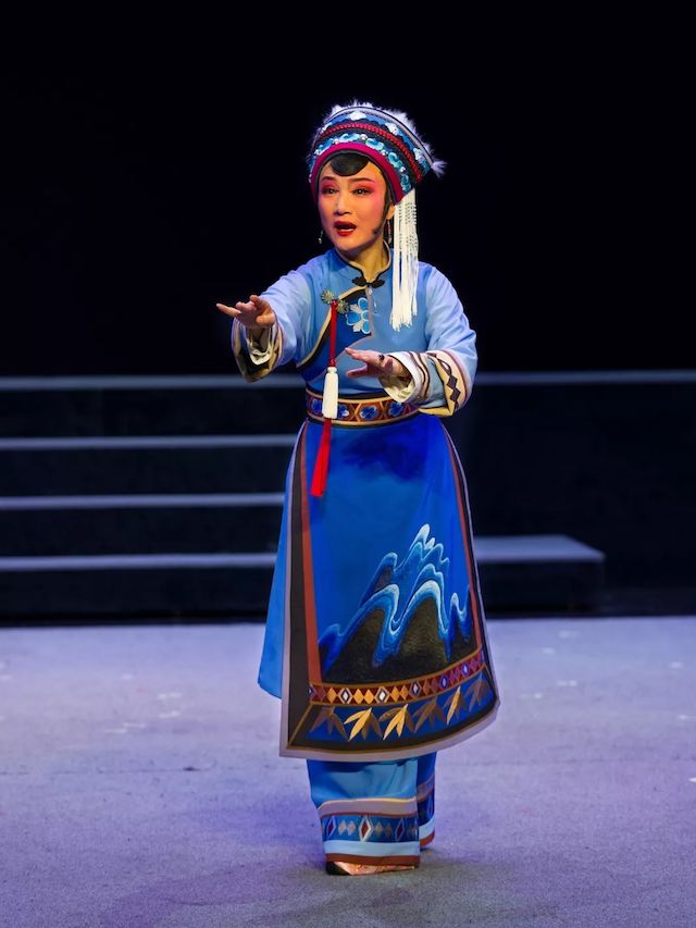 24日14:00剧目简介清末民初,大理喜洲商帮首领尹家贤资助官府剿灭匪首