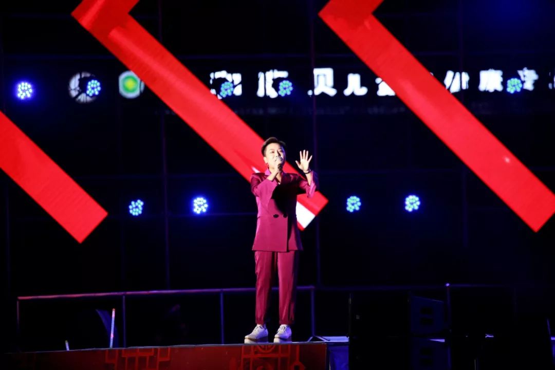 柳强强献给家乡的爱个人公益演唱会圆满举行