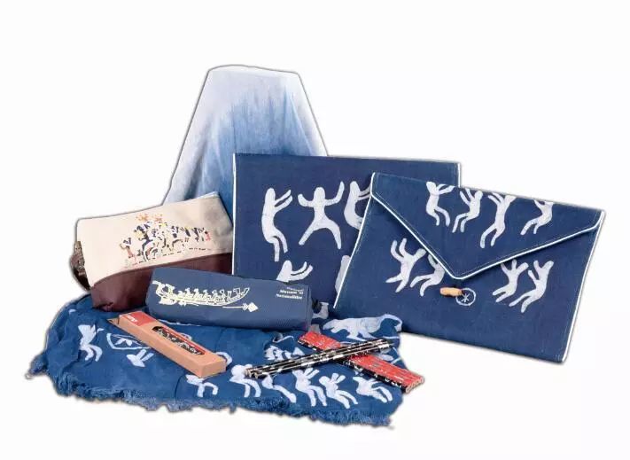 广西民族博物馆携花山系列,民族系列,纹创系列文创产品亮相.