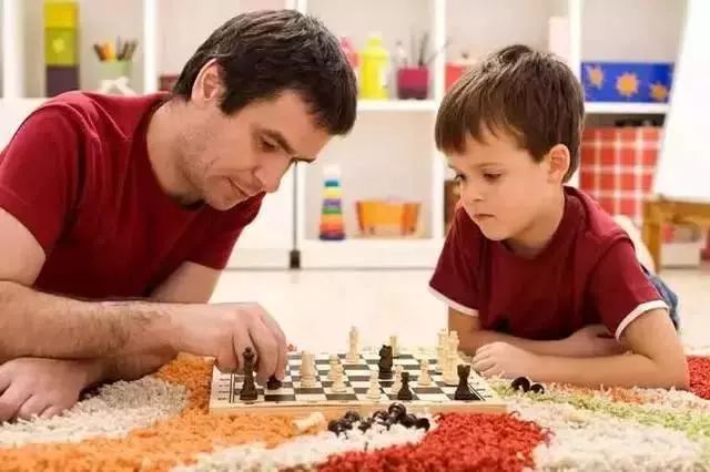 父亲在家庭教育中的缺失,将是孩子成长永远的短板