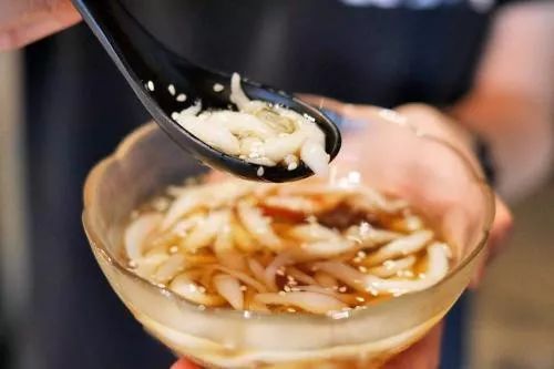 吃货在家做木瓜水和米凉虾