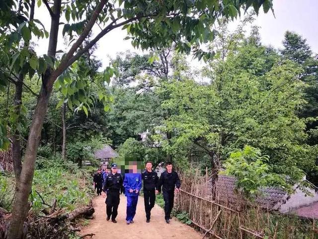 扫黑除恶 | 3名涉嫌开设赌场罪嫌疑人指认现场!