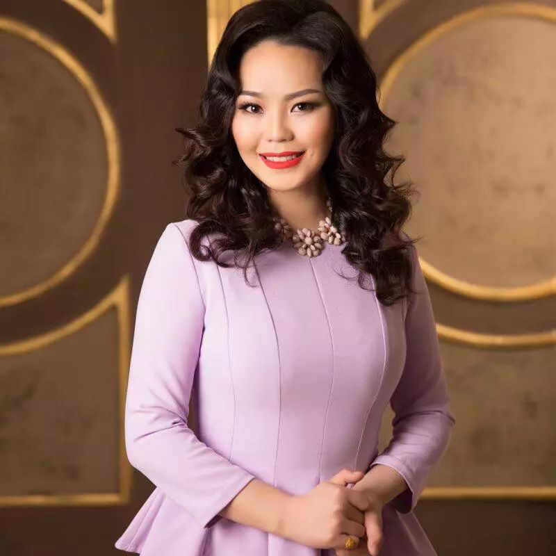 【蒙古佳丽】图门乌力吉人美歌甜 真的好喜欢她啊