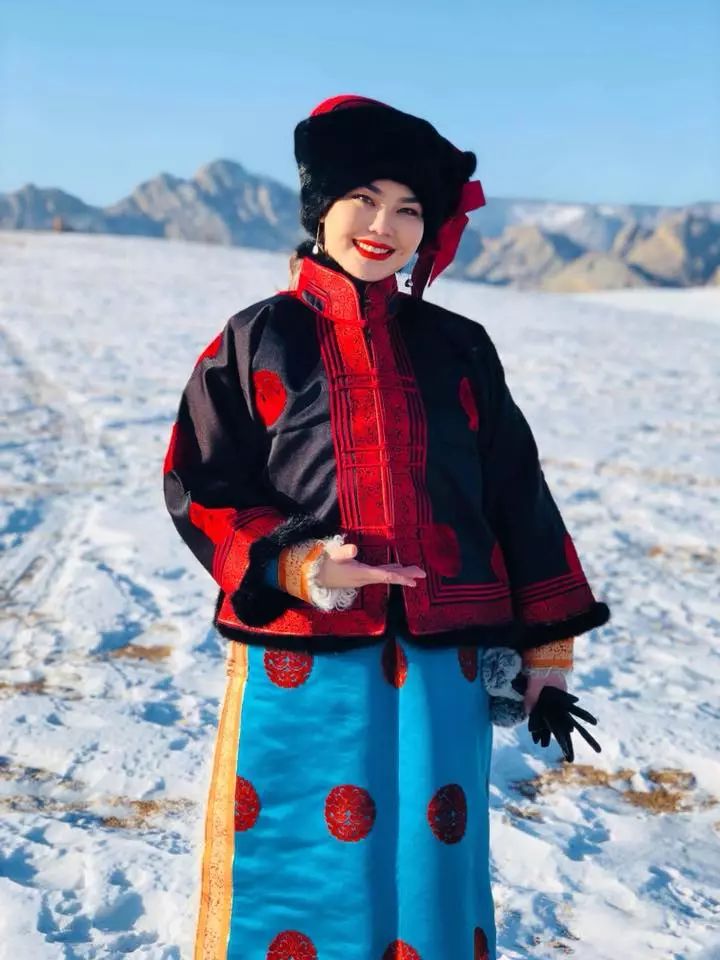 【蒙古佳丽】图门乌力吉人美歌甜 真的好喜欢她啊