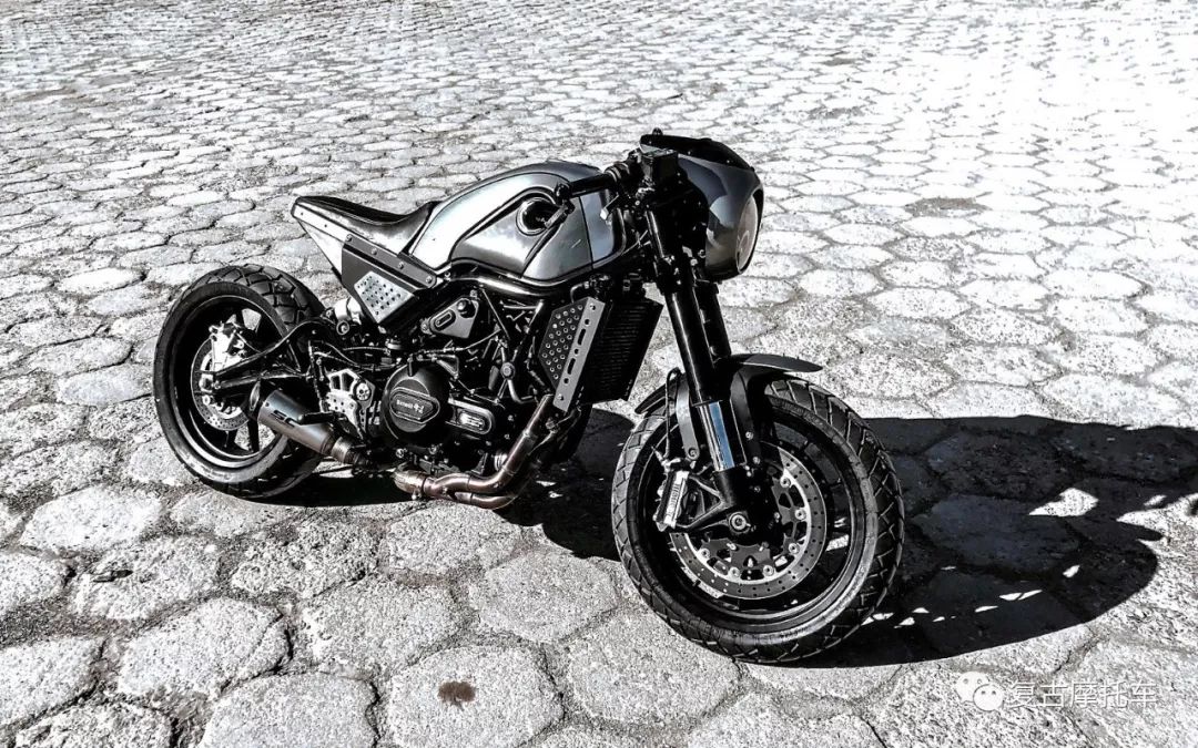 贝纳利幼狮500benelli500leoncino每日一车