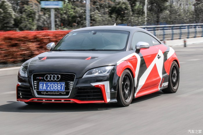 600元开上改装奥迪tts让我成为校园最靓的仔