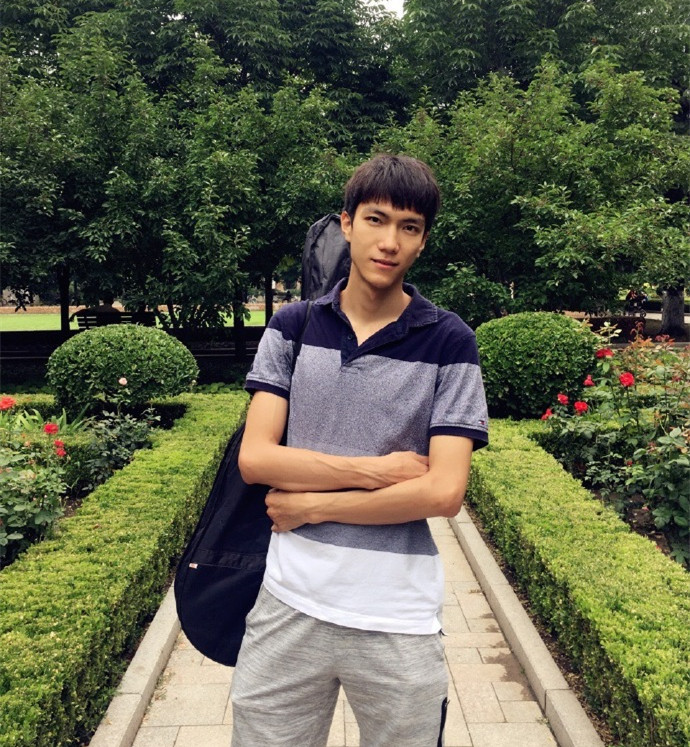 原创王宇已成国内跳高第一人还是体育界的学霸28岁已婚三年