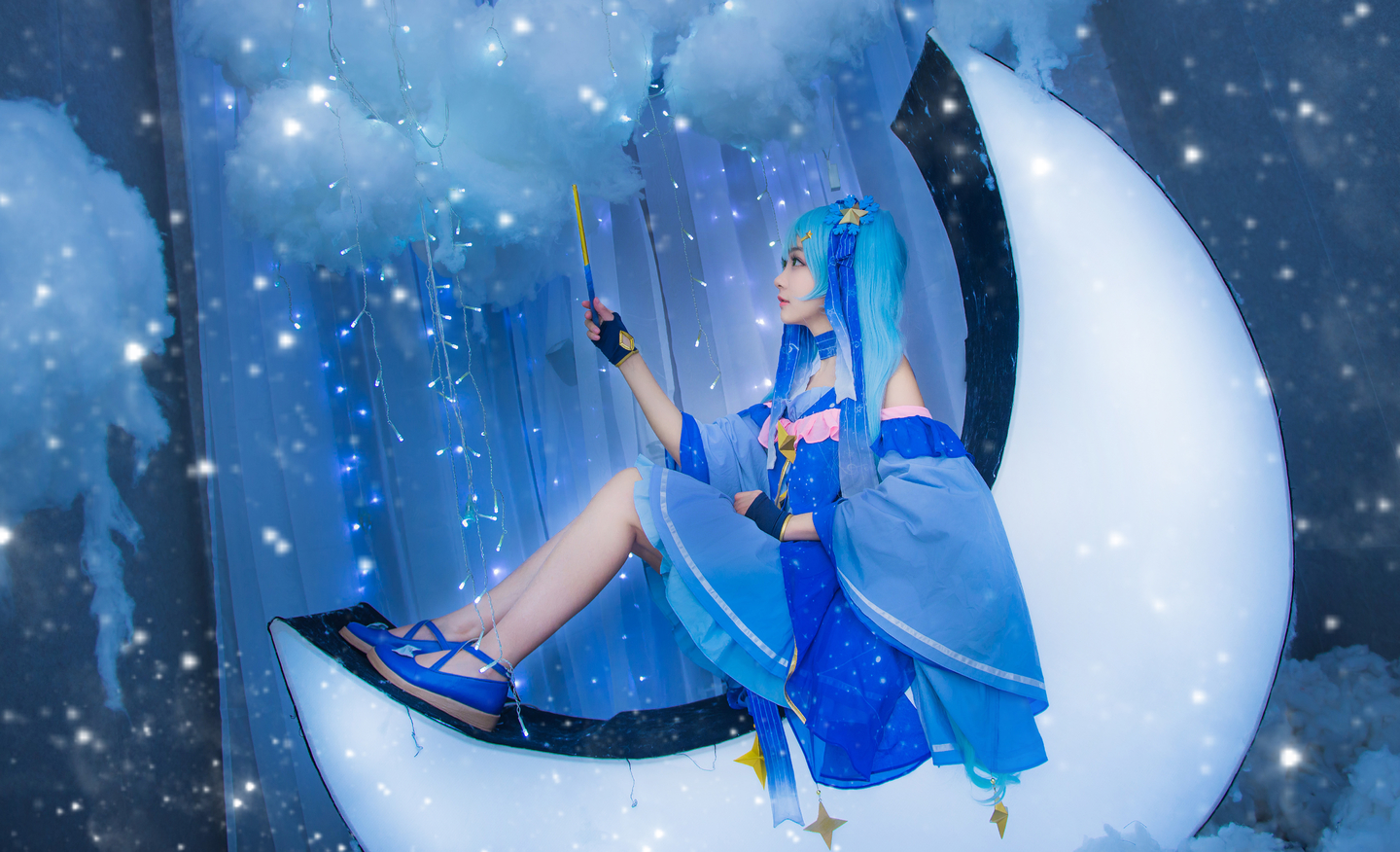 miku星与雪的公主cosplay