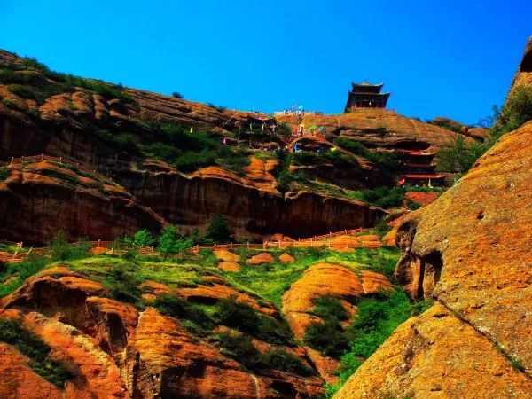 "固原"一名最早定于哪个朝代( )d. 安定c. 原州b. 高平a. 大原1.