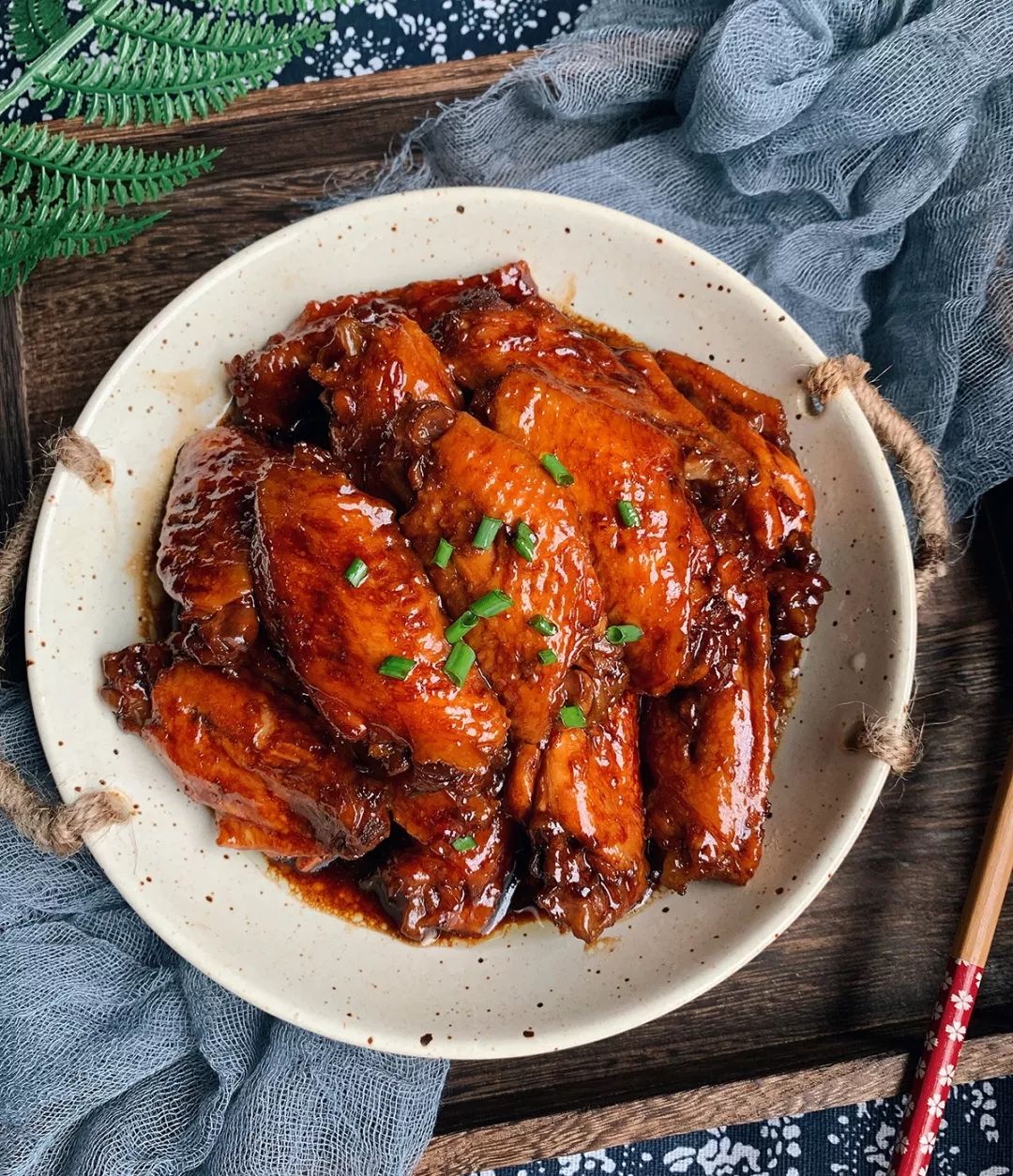 可乐鸡翅咸甜适口全家都爱吃一盘都不够