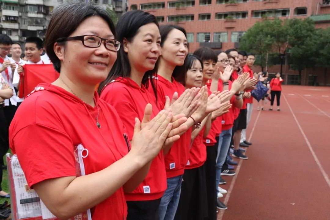 德育處撰稿:團委校刊部 高一1班 姚萌攝影:何躍進老師返回搜狐,查