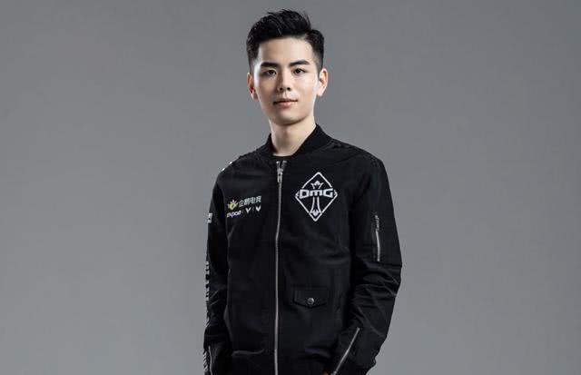 omg公布夏季赛阵容夕阳小五被踢出大名单ad车皇转型辅助