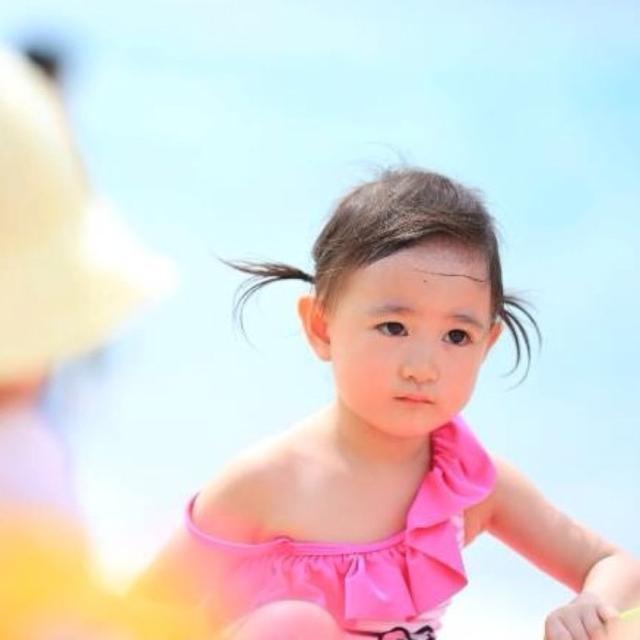 李小鹏女儿近照曝光,网友:这还是当年的奥莉吗