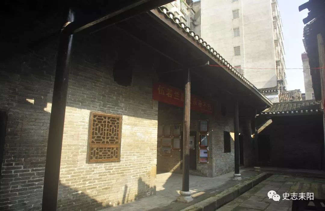 伍若兰故居:位于耒阳市蔡子池街道金南社区九眼塘,为一栋627.