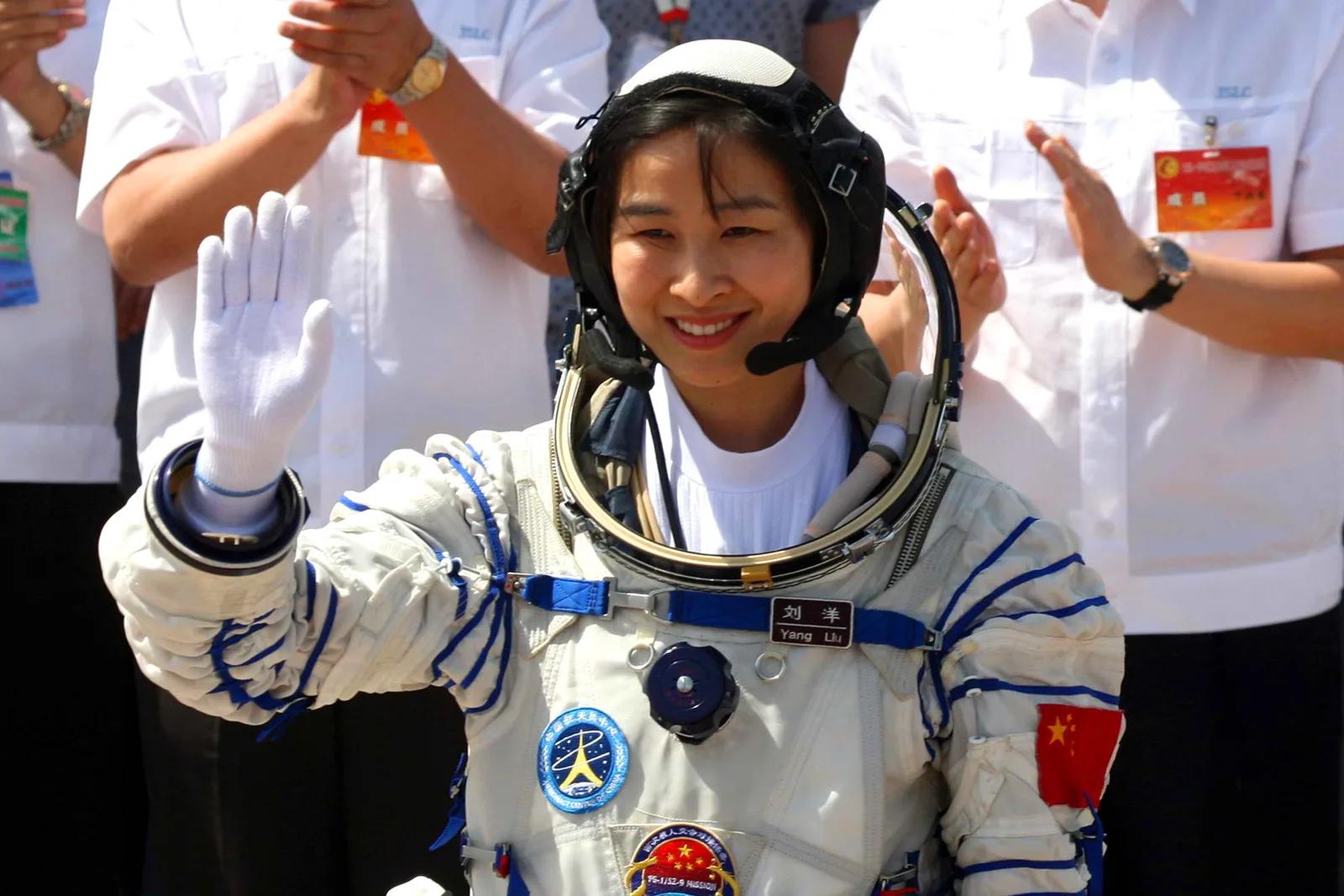 太空探索女宇航员的珍贵照片,中国也做出巨大贡献