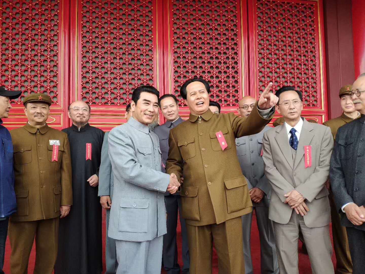 电视剧人民的选择今日拍摄开国大典引关注