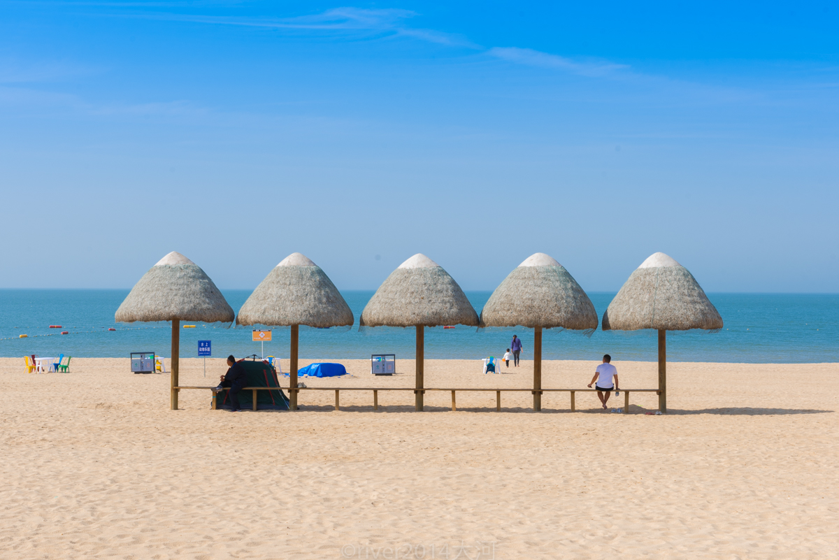 原创堪比亚龙湾的沙滩免费开放,就在山东这座小城