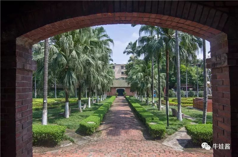 广州市真光中学:读三年国际班领两张毕业证,一点不假