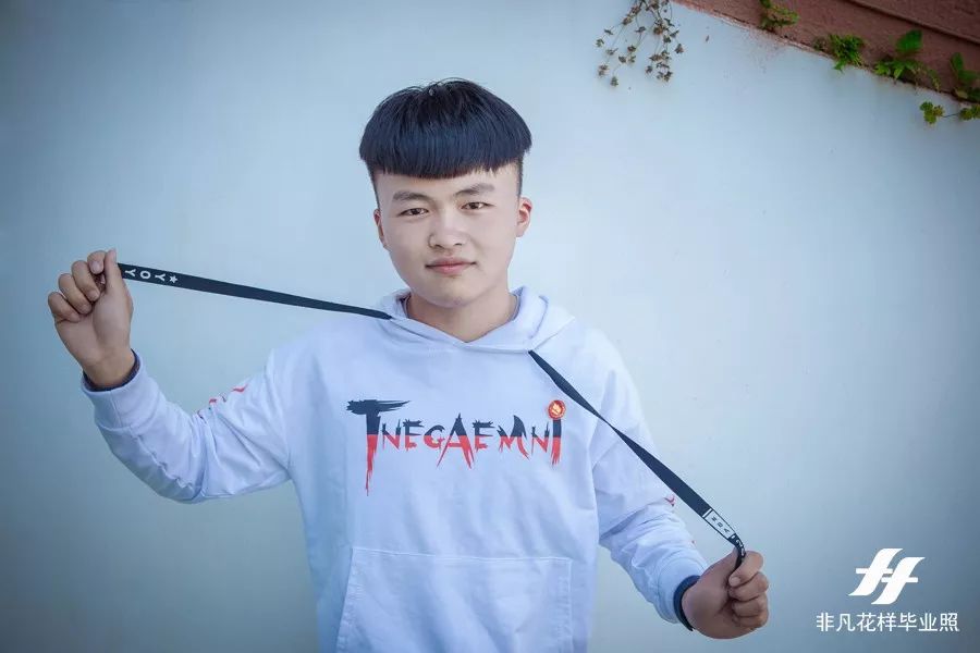 浠水县闻一多中学高三