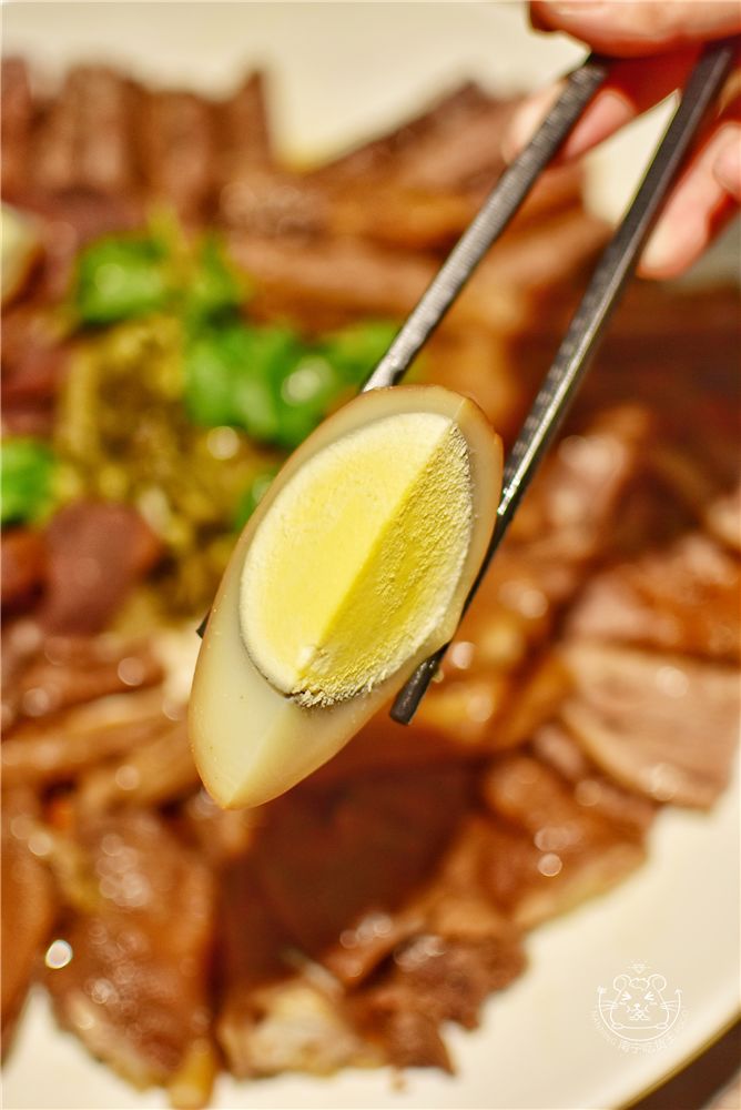 而且卤鹅蛋大个又不柴,蛋白的q弹跟粉糯的蛋黄结合得天衣无缝,大王给