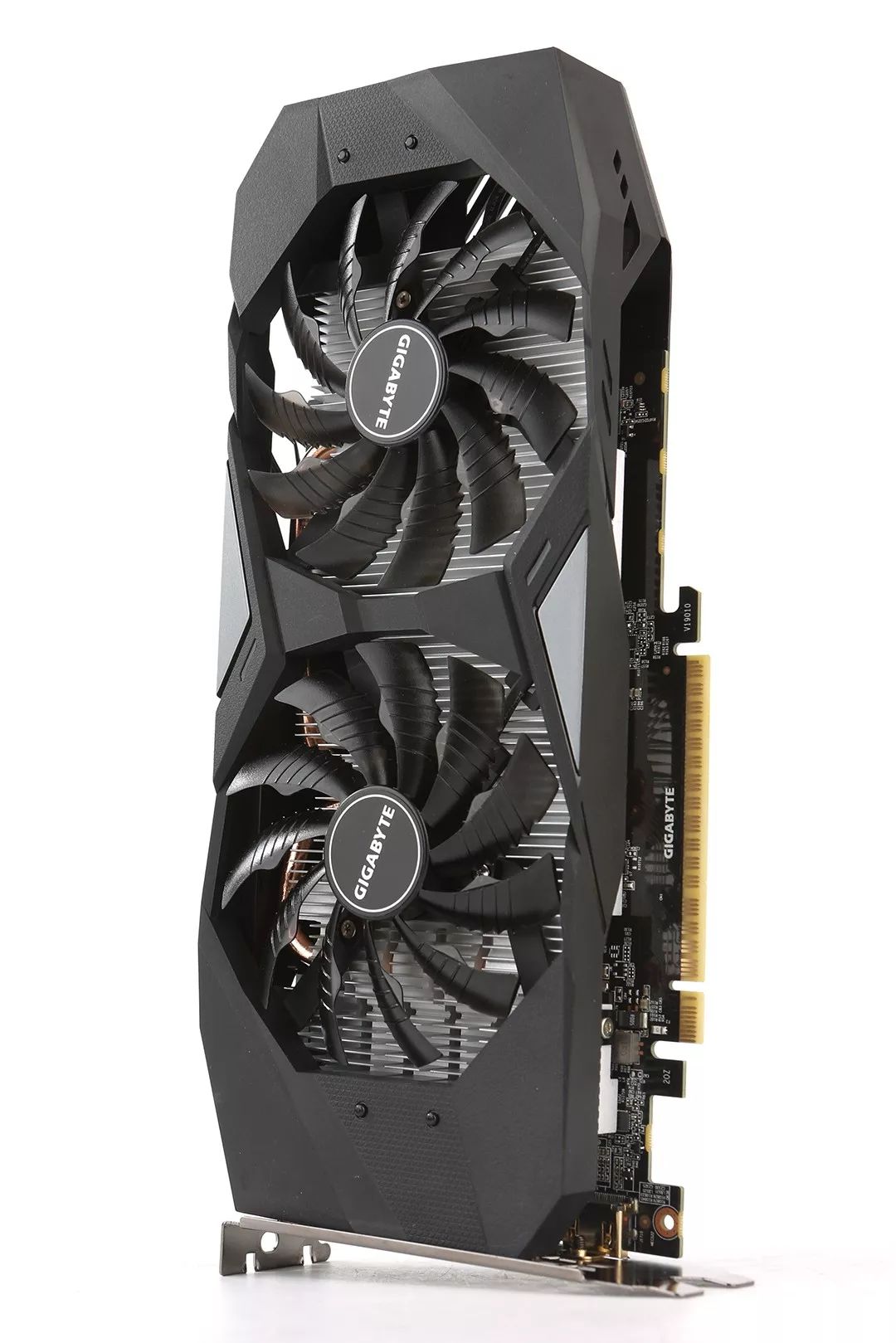 技嘉gtx 1650 gaming oc参考价格:1799元推荐电源:450w显卡尺寸:280mm