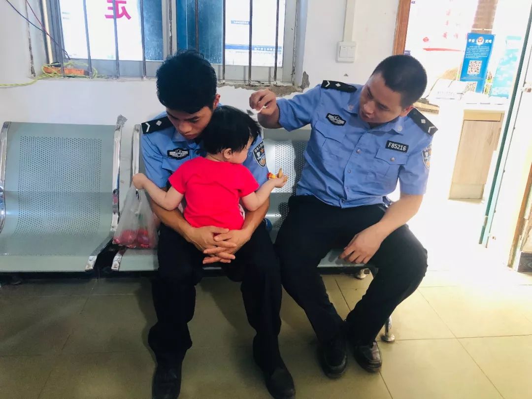 武鸣一名走失幼童获警方救助!【掌上武鸣】