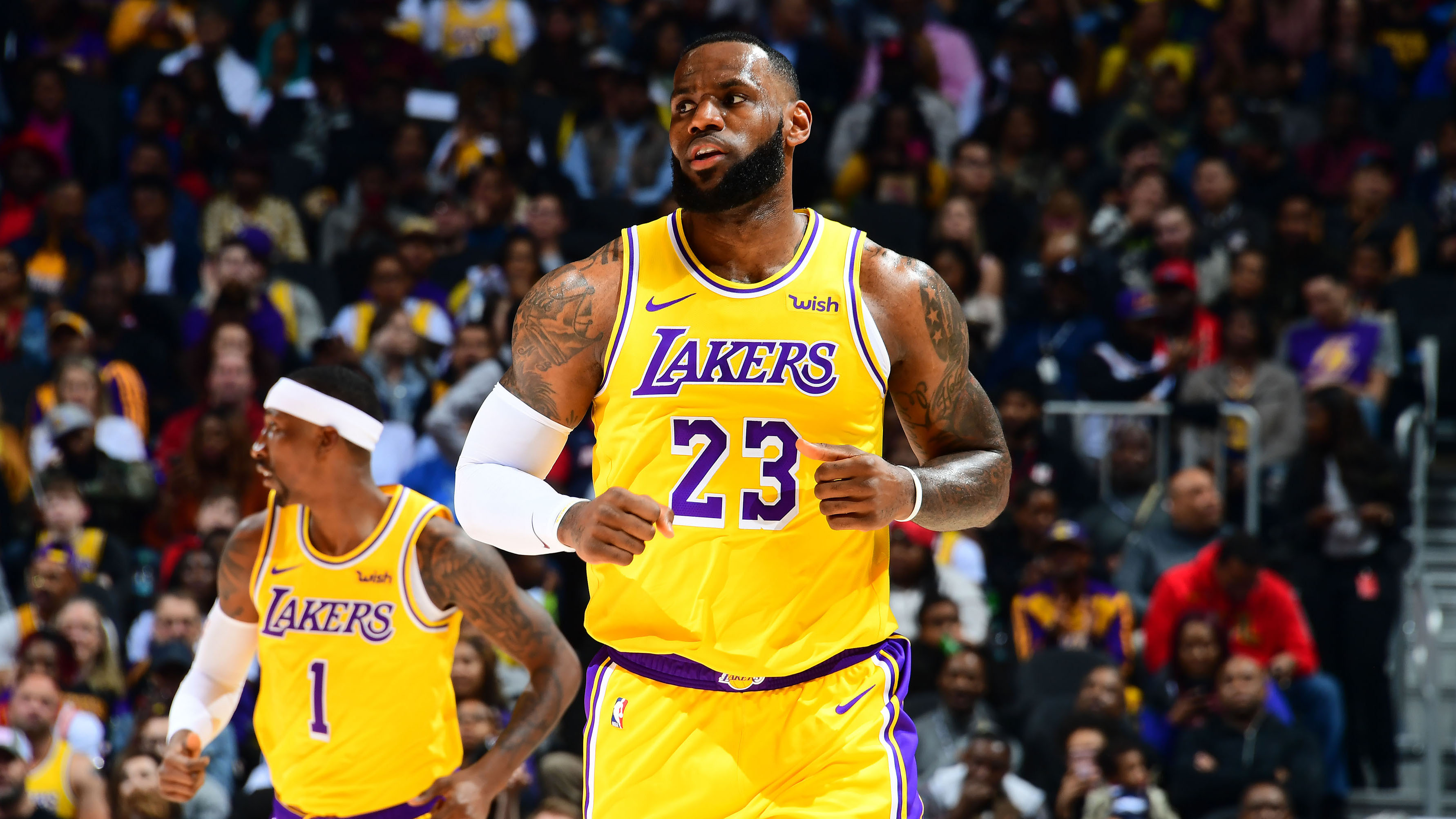 一喜一忧!34岁詹皇愿"终老"洛城,魔术师曝黑料湖人今夏抢人难了