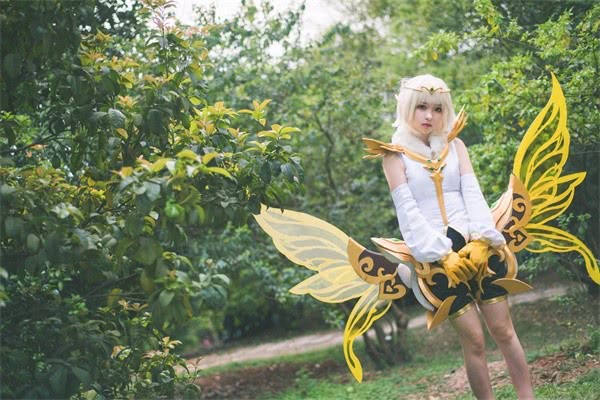 孙膑妖精王cos这么可爱当然是男孩子了