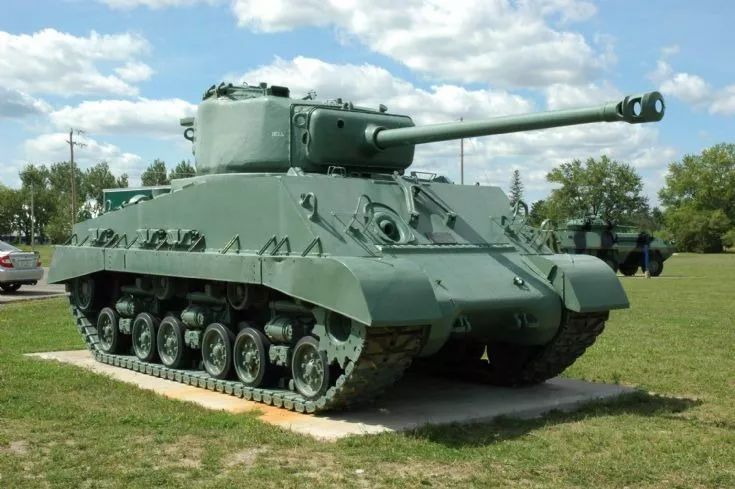 铁头无敌却仅产4辆?生不逢时的重坦t32