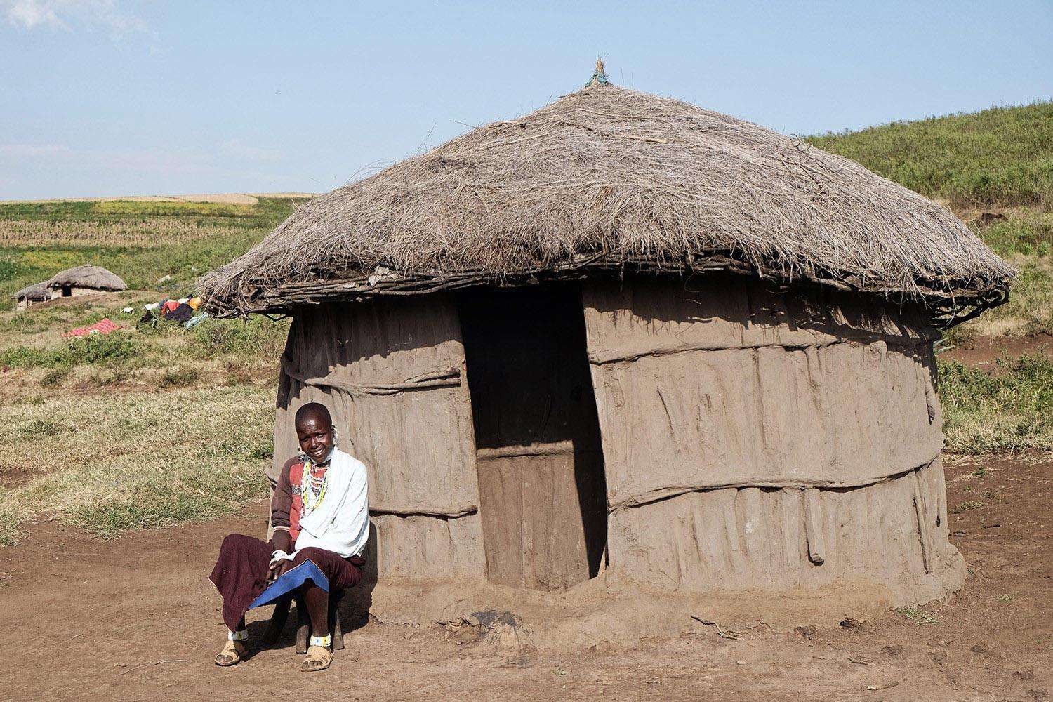 中国捐往非洲的"旧衣服",给当地穷人了吗?非洲人:没那么简单_国家