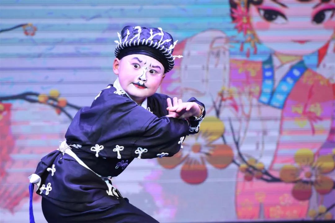 关注庐剧新秀参加中国戏曲小梅花荟萃暨安徽戏曲小梅花荟萃推优活动