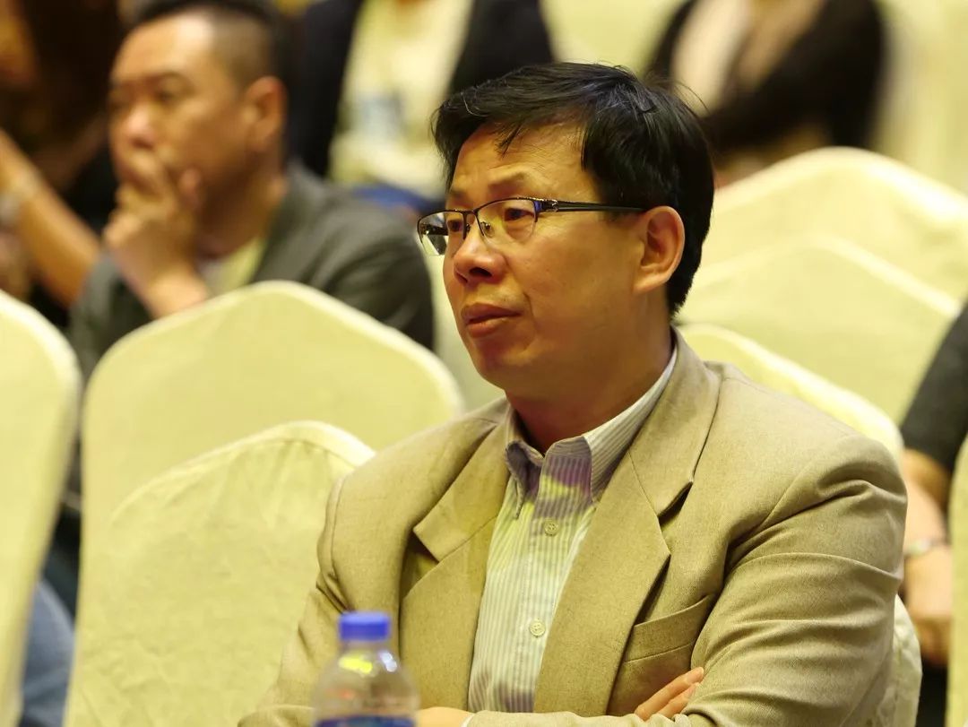 处处长:王雪省政府新闻办公室主任:刘忠和出席发布会的主要领导和嘉宾