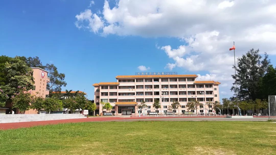 祝贺司前中学荣获中国南粤古驿道少儿绘画大赛优秀组织奖