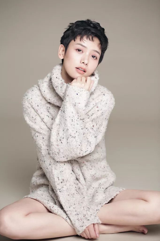 又暖又美的小姐姐快来pick 李晓峰清澈率性诠释春日