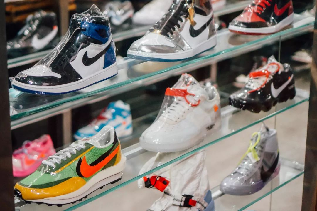 球鞋寄售时代已经来临美国三大球鞋店铺solestage北京三里屯实力开业