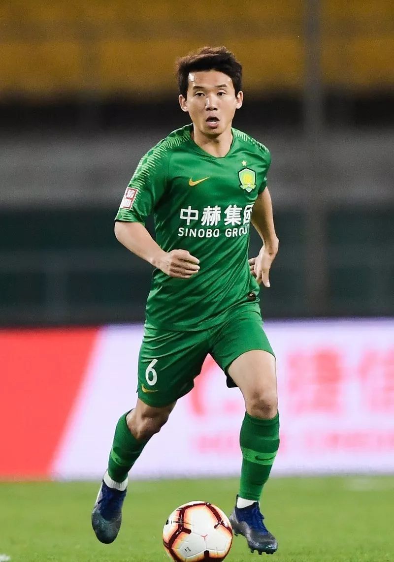 中场:池忠国(北京中赫国安) 本赛季中超10场 亚冠4场 身价:75万欧元