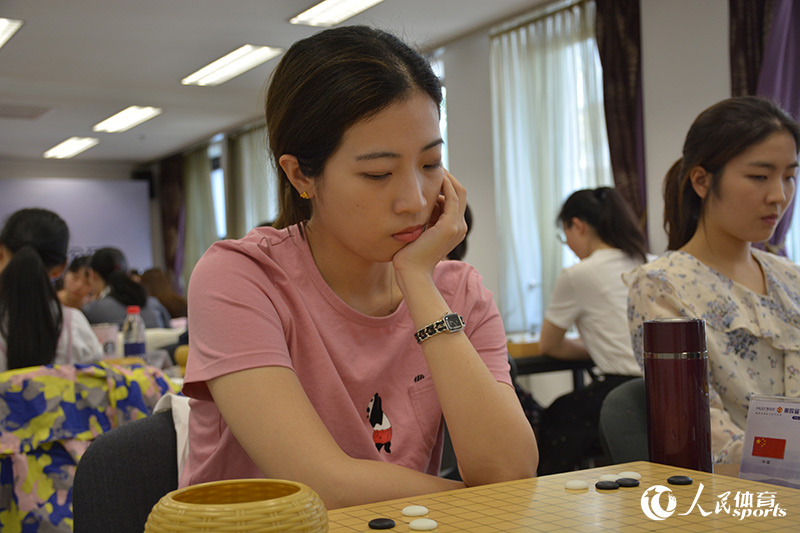 组图:第四届梦百合杯世界围棋公开赛预选赛 403位棋手参赛