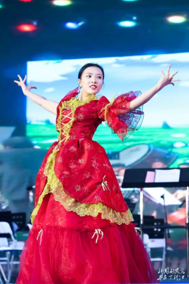 冰城以花为媒,让"迷人的哈尔滨之夏"提前飘香深沪