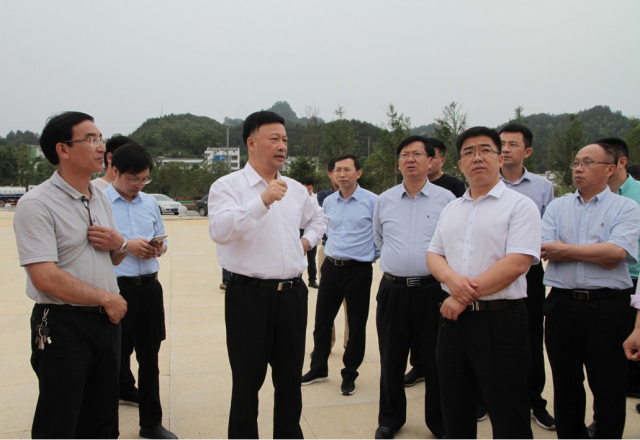 市領導蔡清平,聶智勝一同調研,縣委副書記,縣長黃為民陪同.