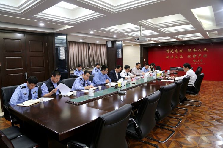 王征同志现场督导检查重点行业扫黑除恶专项斗争开展情况