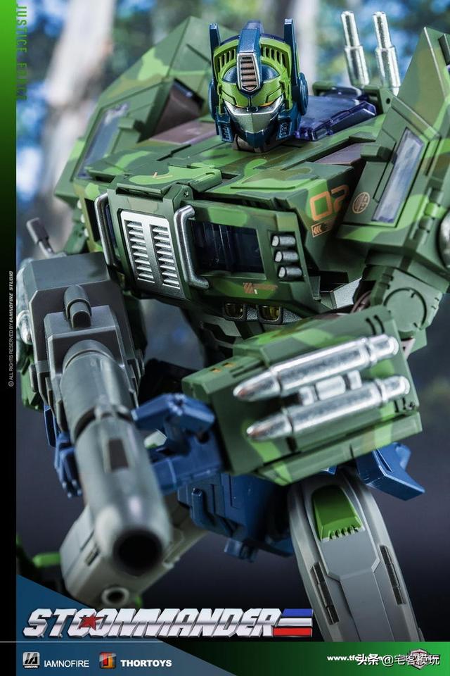 78民间测评:变形金刚第三方 tfc 滚雷擎天柱 迷彩色