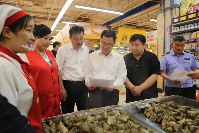 食品抽检工作,市局党组成员,副局长樊存甫,食品流通监管科科长郝文清