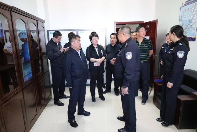 新城区政府区长范志忠调研督导扫黑除恶工作