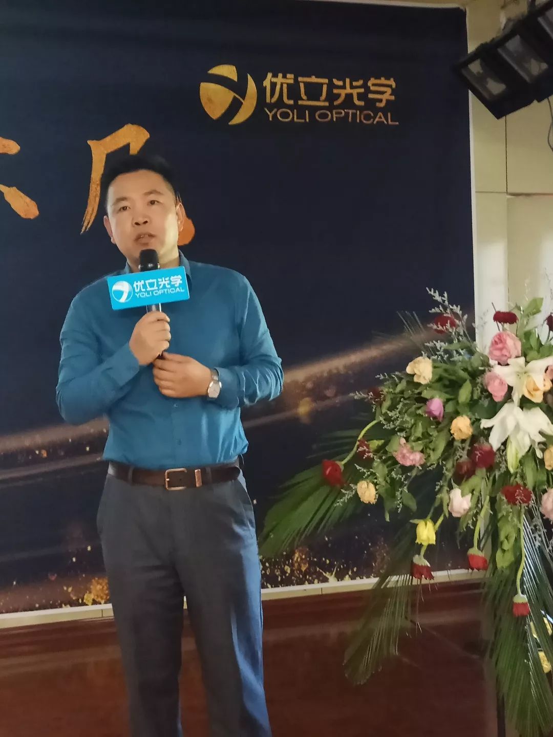 王翔飞简介:东南大学mba,曾任职于明月光学营销总监,现任问道咨询首席