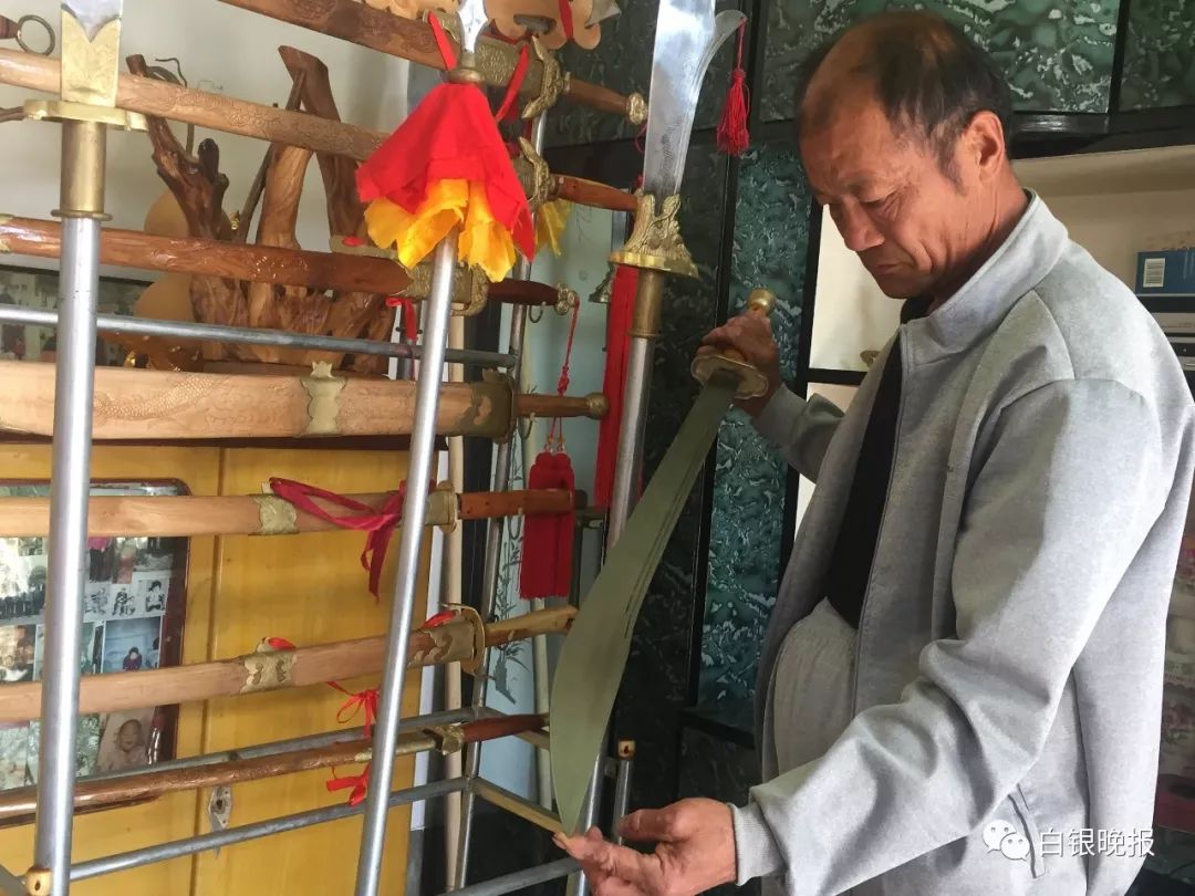 三代人一脉传承,"王氏铁器"就是这样炼成的!