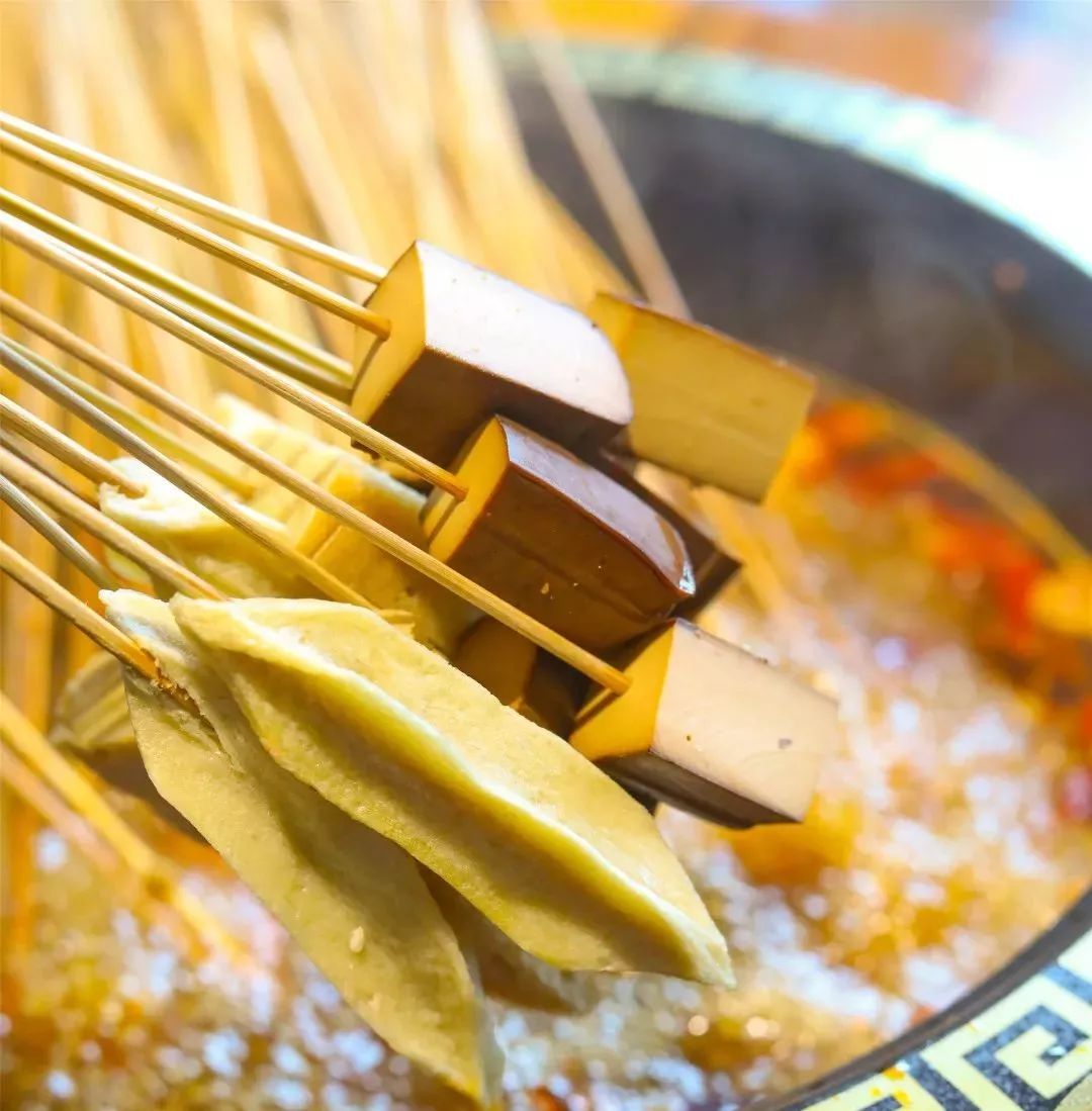 瞒不住了这家成都特色火锅烧烤给你一个喝酒撸串的地方