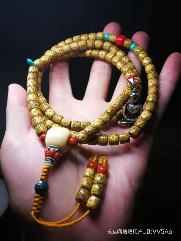 手串搭配这样收尾风骚几十倍