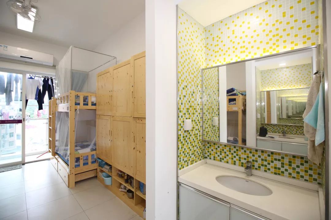 龙华高级中学宿舍在学生心里,这是一所适合潜心学习的学校,无论是宿舍