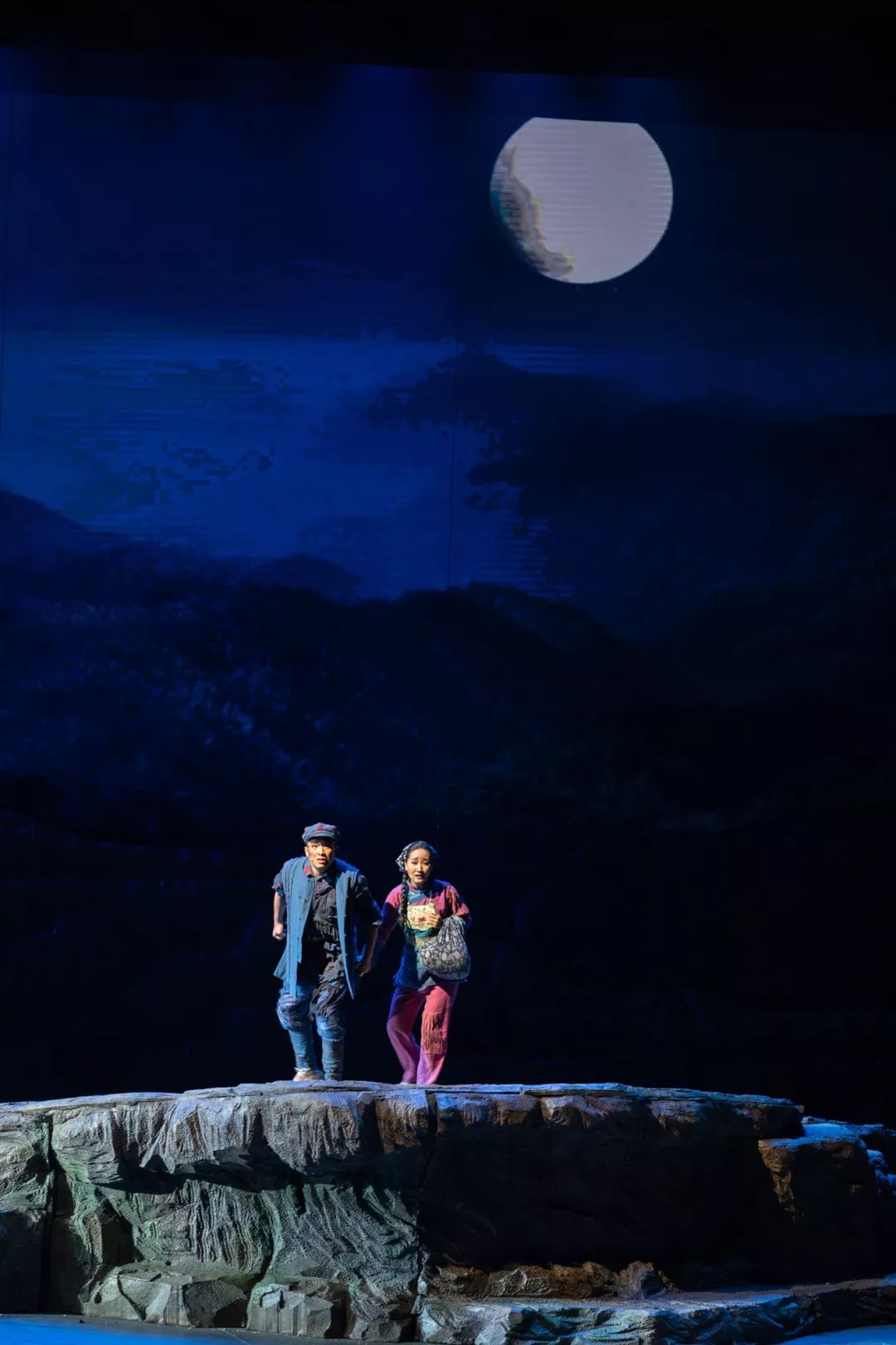 用民族歌剧再现燃情岁月|《松毛岭之恋》感动中国艺术节观众